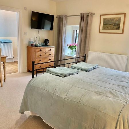 Bed and Breakfast Parsonage House, Badminton à Great Badminton Extérieur photo